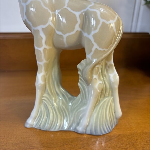 Vintage Giraffe Figurine Safari Animal Decor Spanish Ceramic Shelf Decor - Picture 10 of 15